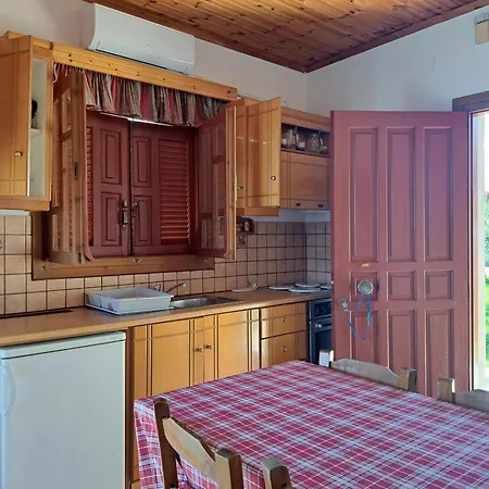 Ithaka 1 Apartman Kásztro